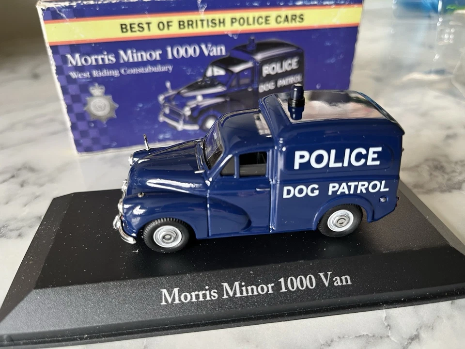 Morris Minor 1000 Model Van 1.43 Scale Police Dog Patrol - Image 2 of 4