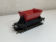 4413 Märklin Wagon uchylny Wagon uchylny, plastikowa obudowa, uchylna czerwona wgłębień1