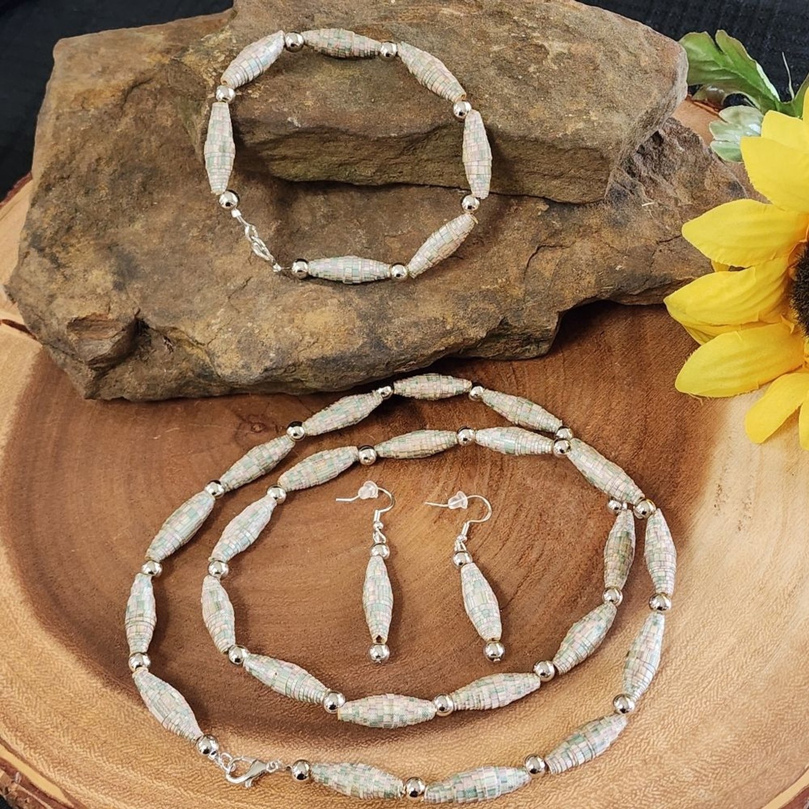 Hand Crafted Multi-Colored Necklace, Bracelet, An… - image 7