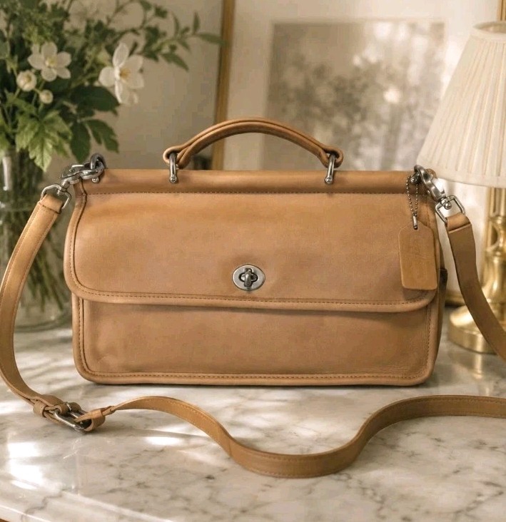 Vintage Coach Willis City Bag Top Handle Camel Tan Leather Handbag 9153 USA