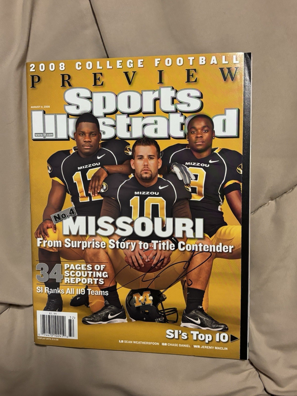 Chase Daniel - Missouri - Autographed Sports Illustrated 8/11/08 Signed No Label