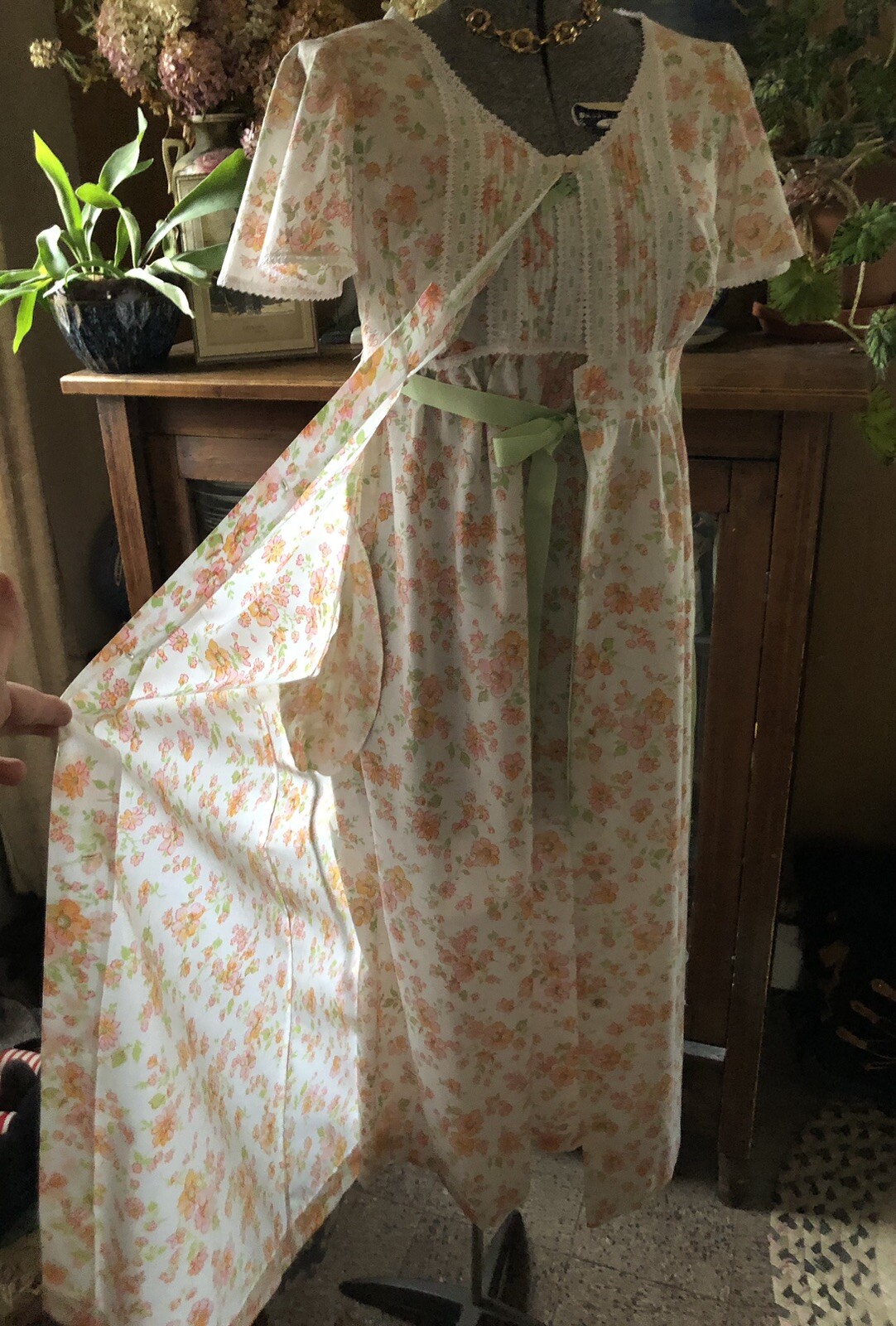 Vintage 1970’s 3 Piece Nightgown / Bed Gown Slippers … - Gem