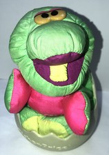 Vintage Fisher Price PUFFALUMP Squeaks Dinosaur Egg Plush 1992
