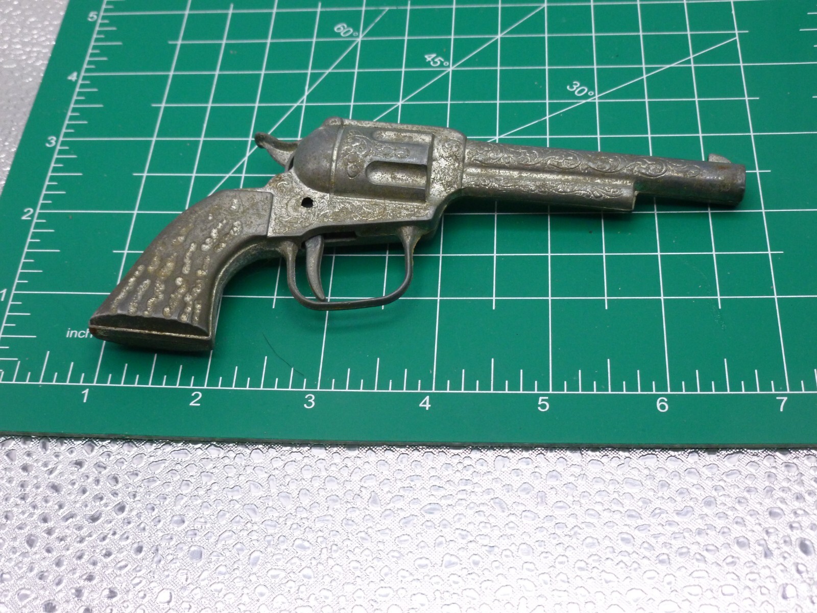 Rare Vintage Old Metal Gun Pewter COLLECTIBLE PISTOL Gun 5 inches in