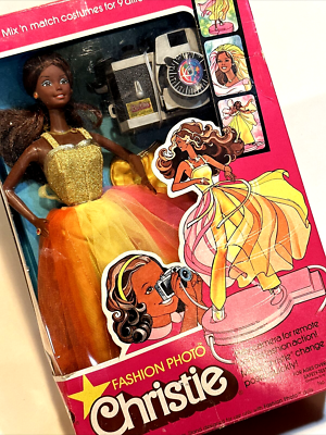 Vintage 1977 Barbie Fashion Photo Christie In Original Box w Play