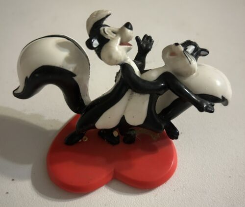 Applause Looney Tunes Pepe Le Pew & Penelope The Cat PVC Figure Warner Brothers - Picture 1 of 3