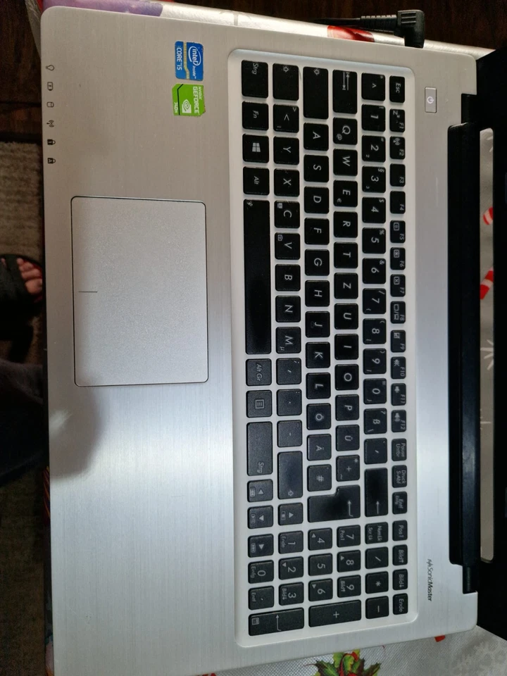 asus a56cb - Immagine 2 di 4