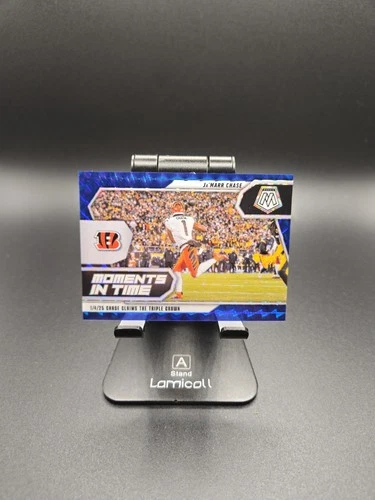 /99 Panini Mosaic - Moments in Time Ja'Marr Chase #8 Blue Mosaic Prizm 2025 NFL