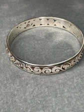 Brighton Bangle Bracelet ~ Love Affair Pattern