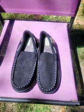 Deerfoam Men's Slippers Size Large Size 10-11 Memory Foam Brand New