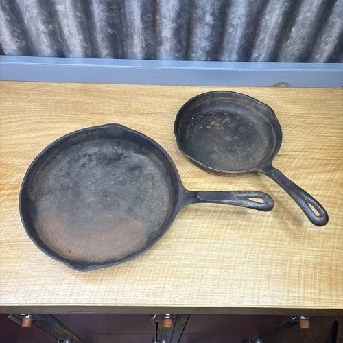 Wagner 1891 Original Ware Set of 2 Cast Iron Skillets 8" & 10.5" Unseasoned