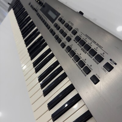 Roland RS-9 Synthesizer 88 Semi Weighted Keys - Read! - See Video