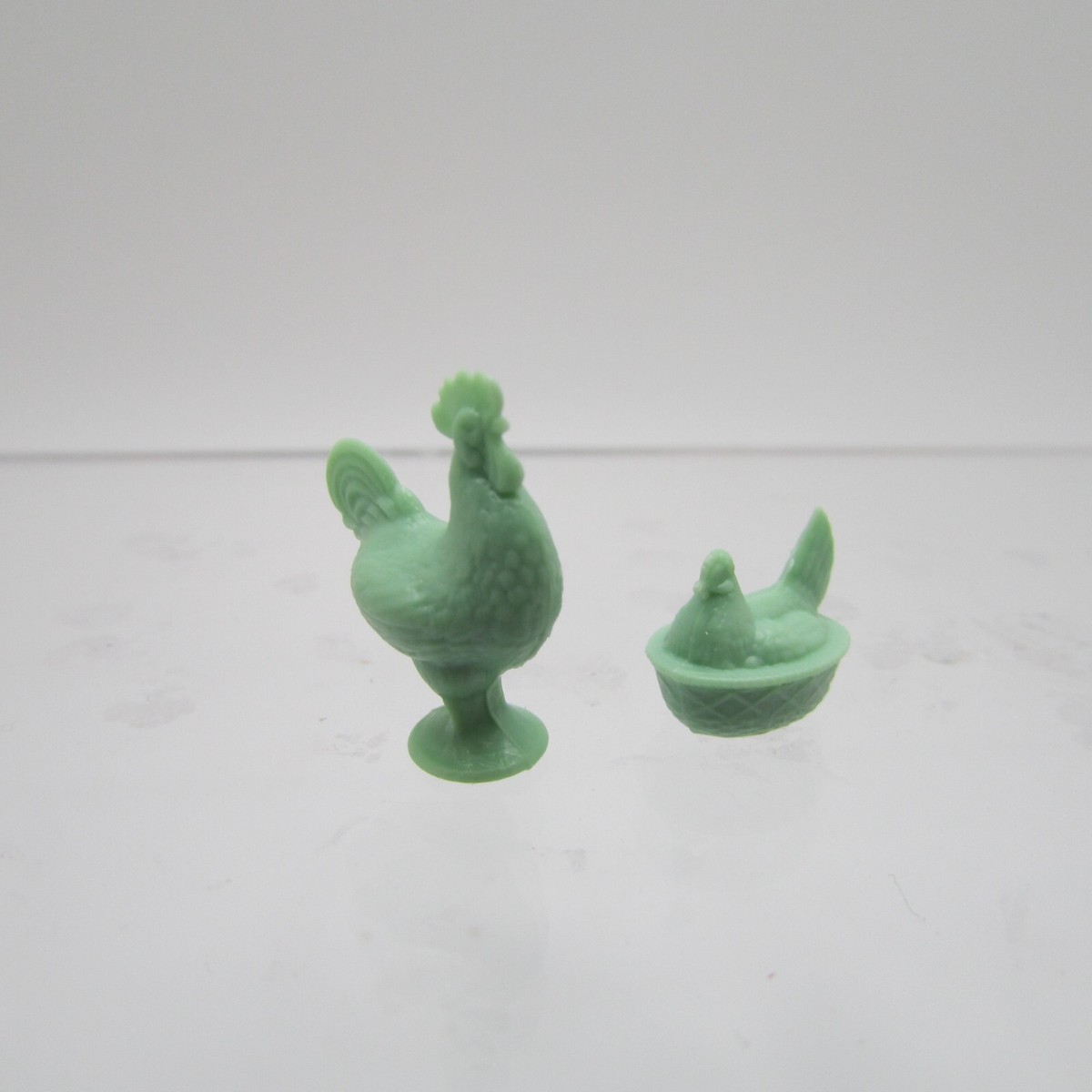 Piatto In Miniatura Per Casa Delle Bambole Con Gallo In Tessuto A Quadretti Blu Francese, Scala 1:12 - Italia - Foto 3