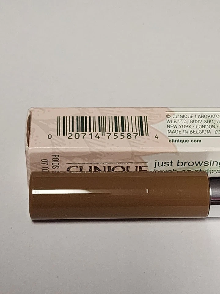 Cepillo Clinique Just Browsing en mousse de peinado 01 rubio tamaño completo Foto 2 de 2