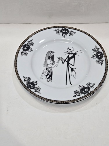 Disney Nightmare Before Christmas - Jack Skellington & Sally 8” Plates Set Of 2 - Picture 3 of 4