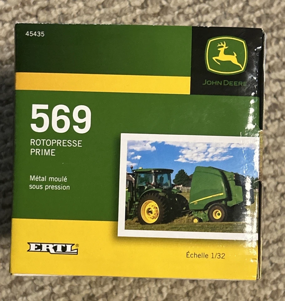New in Box Ertl John Deere 1:32 569 Premium Round Baler - Image 3 of 4