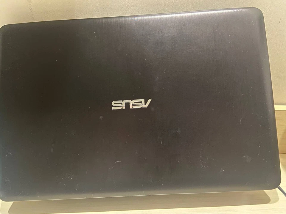 computer portatile usato, marca asus, condizioni ottime. - Immagine 2 di 4