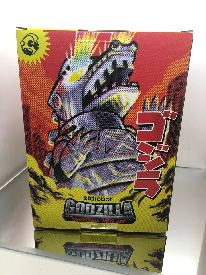 SDCC ExclusivKidrobot Mecha Godzilla 8" Chrome Vinyl Art Figure LE 500 - Image 4 of 4