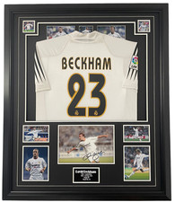 David Beckham of Madrid Signed Photo with SHIRT Jersey Autographed Display 