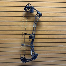Item 3953 - Mathews Archery Compound Bow - TRX 34 - RH - Grey - #70 - Epsilon