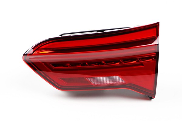 VW T-Roc RüCklicht Rechts LED Innere 17- Rot Lampe Passagier Seite O/S OEM-image