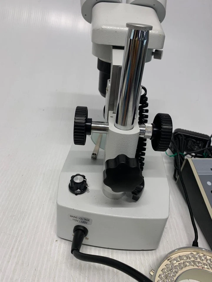 OMAX  Zoom Stereo 10x 20x Microscope with Extra LED Ring Light - Image 2 of 4
