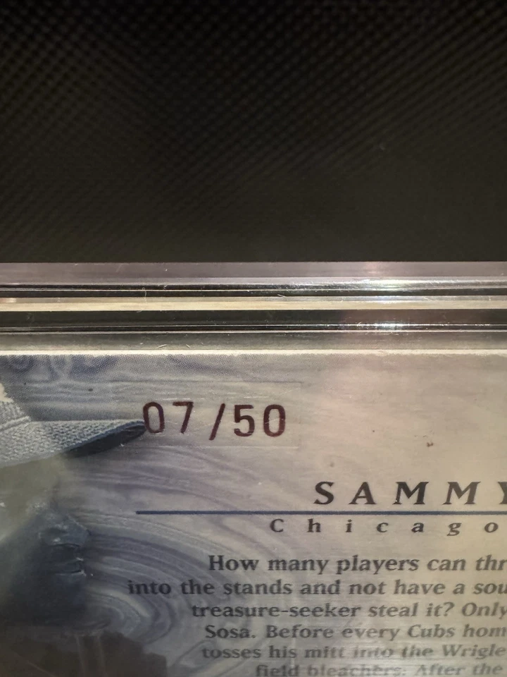 Fleer Skybox Skylines 2000 Sammy Sosa Ruby/50 Chicago Cubs SSP Foto 3 de 3