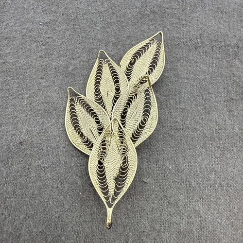 Vintage Gold Tone Filigree Leaf Costume Jewelry Brooch Pin Unsigned 3”