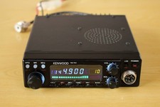 KENWOOD TM-701 144/430 MHz VHF UHF ricetrasmettitore mobile 10 W testato in G...