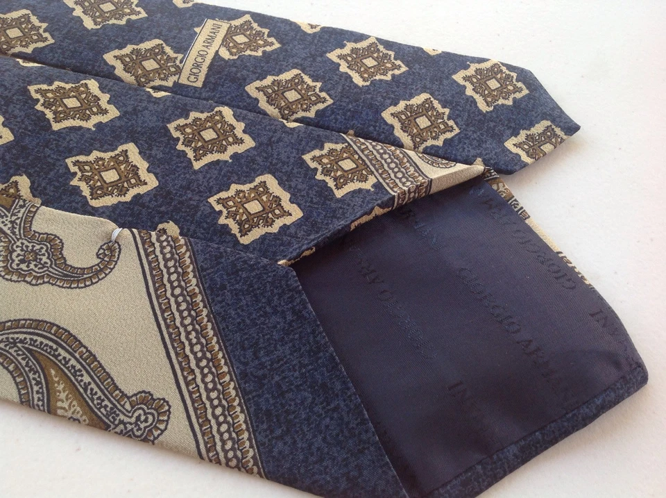 Потрясающий мужской галстук Giorgio Armani Cravatte светло-коричневый/синий сделано в Италии T11 - Изображение 3 из 4