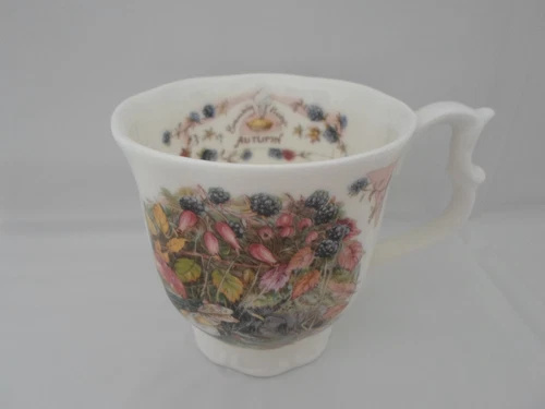 Royal Doulton Brambly Hedge "Autumn" Beaker (Bone China) 1983