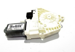 Audi A4 B8 Fensterhebermotor front right motor window lifter 8k0959802 RHD
