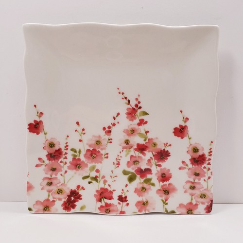 222 Fifth Belicia Red Fine China 7.75" Salad Plates Set of 2 - Picture 10 of 10