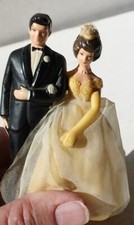 Wedding Cake Topper Figurine Bride Groom Wilton Plastic Made in Hong Kong ----