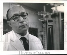 1965 Press Photo Doctor George H. Bornside - noa41980
