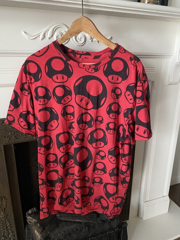 RARE Super Mario T Shirt Red & Black with Musroom's  Large Size