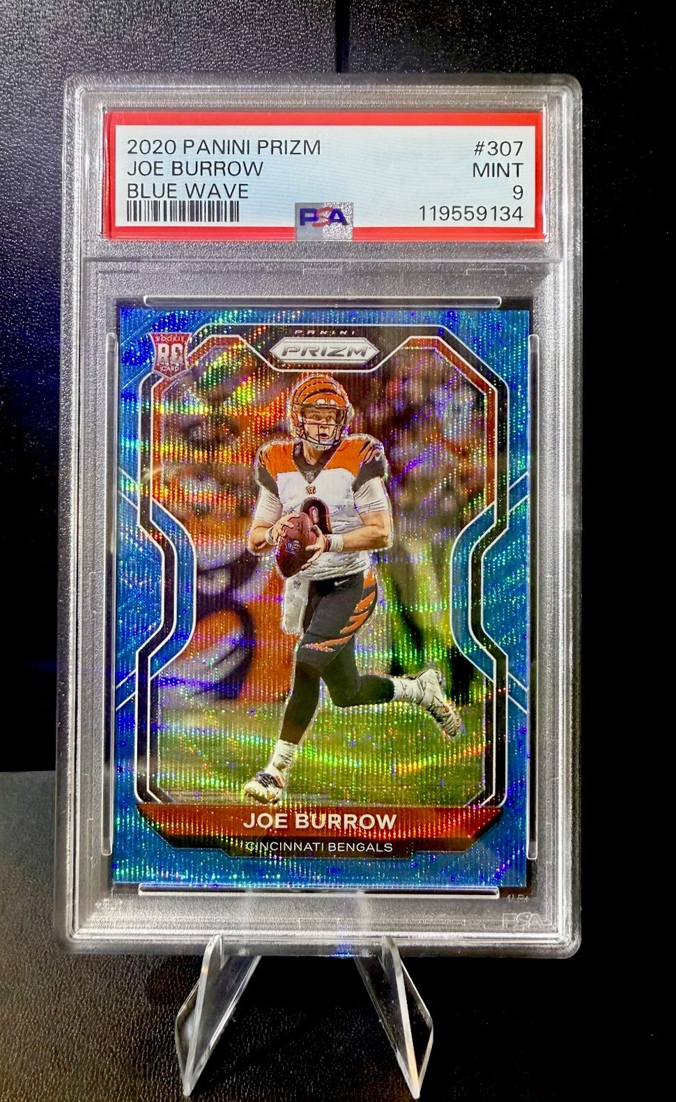 2020 Panini Prizm Joe Burrow #/199 Blue Wave Rookie Prizm (RC) #307 PSA 9 MINT