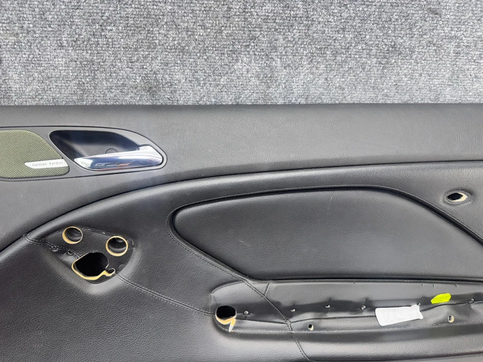 BMW 2000-2006 E46 FRONT RIGHT PASSENGER SIDE DOOR PANEL CARD BLACK OEM 121K - Image 4 of 4