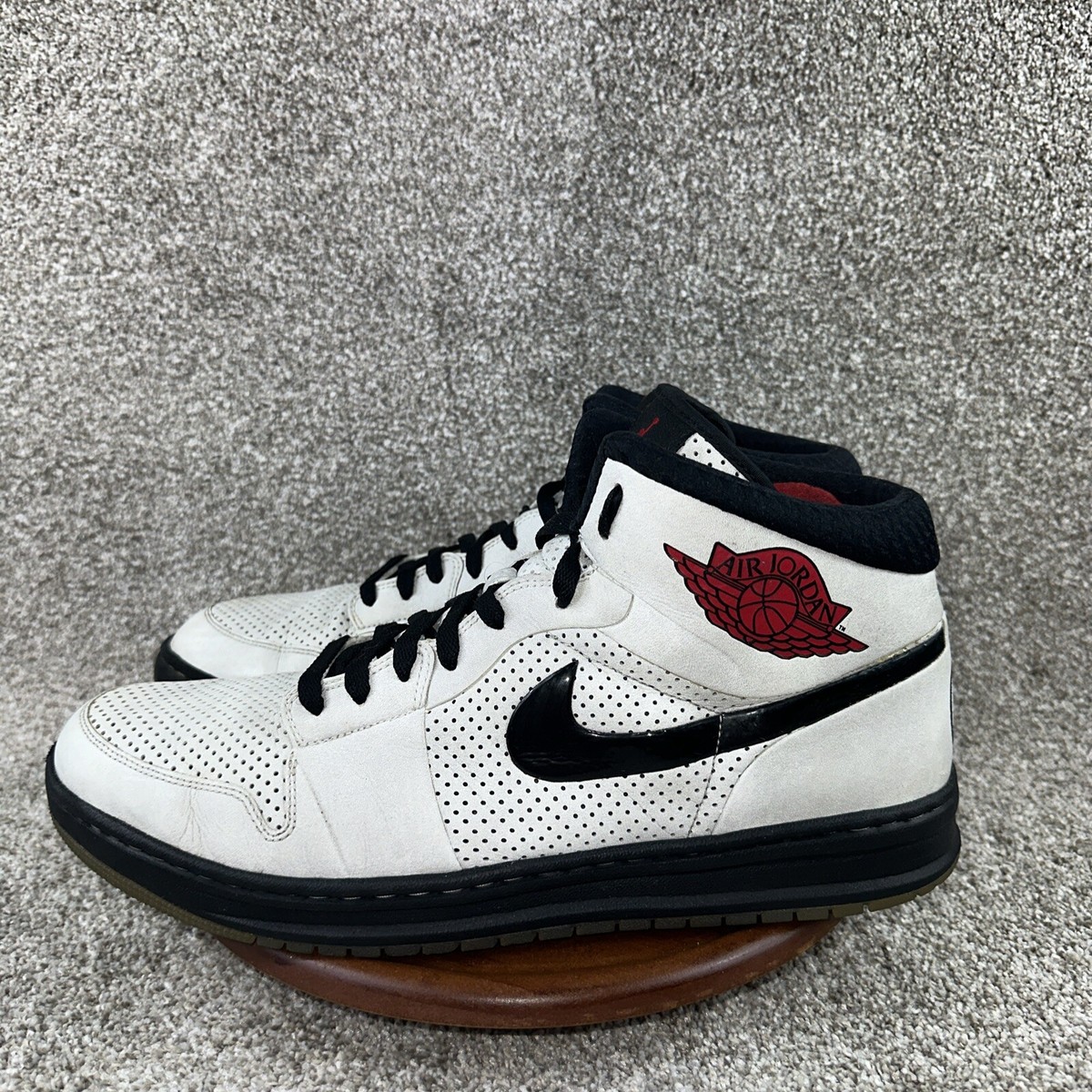 nike air jordan alpha 1