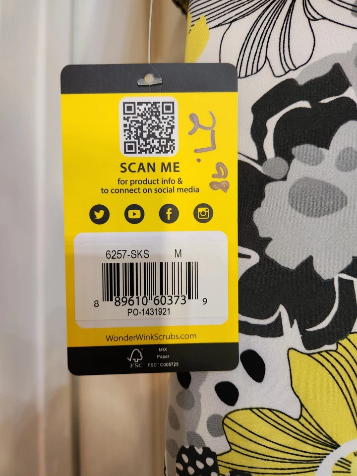 WonderWink Women's Size M  V-Neck Print Scrub Top Floral Multicolor Sun Kissed   - Image 4 of 4