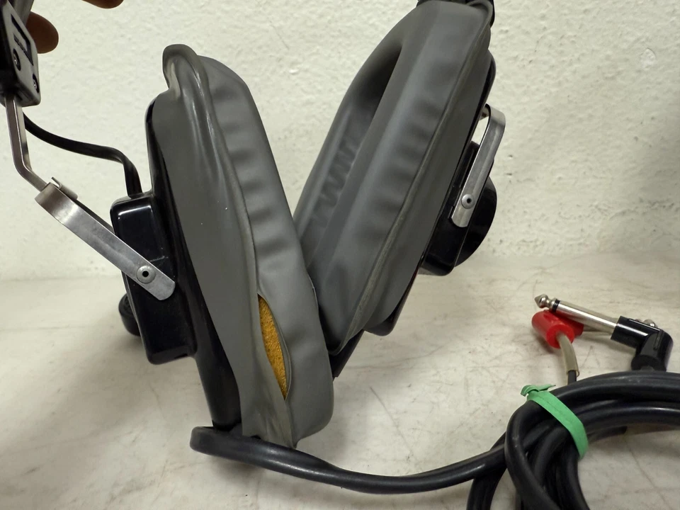 Lot of 2 Vintage Genuine Telex Aviation Headsets Model 2400-145 Pilot Radio - Image 3 of 4