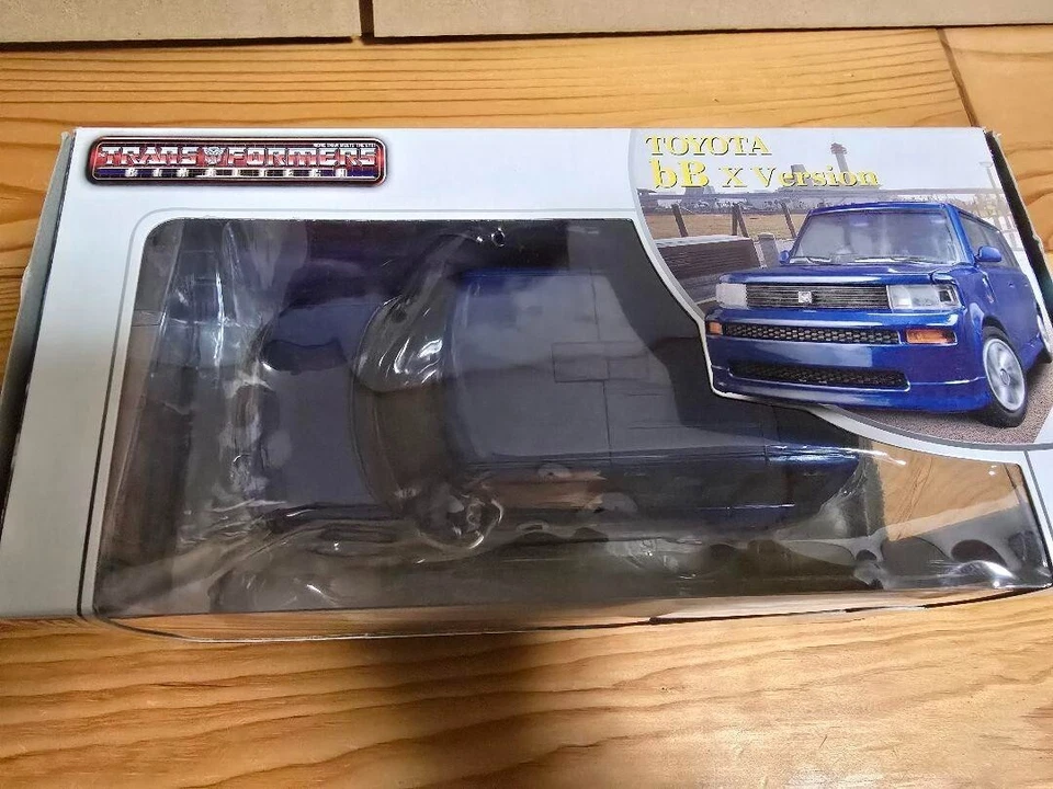 Transformers Binaltech Toyota bB BT16 Skids TAKARA Japan - Image 4 of 4