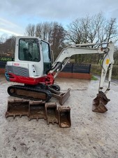 Takeuchi TB228 (2.7 Ton