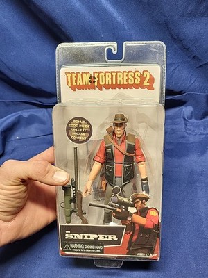 Team Fortress 2 NECA Figure: The Sniper (RED)