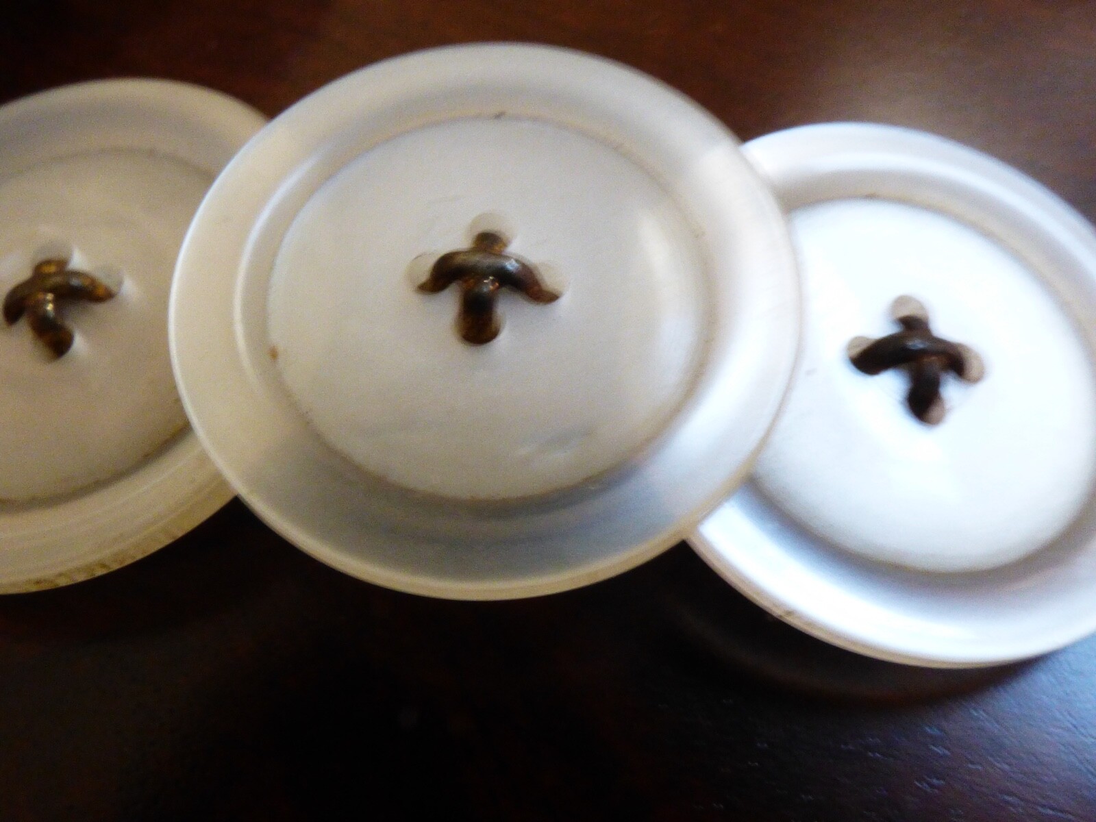 White Pearly Color three buttons shoe buckle clips