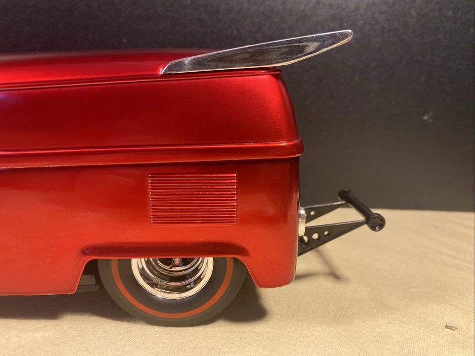 Hot Wheels Classics 2005 ~ escala 1:18 ~ autobús de arrastre VW personalizado ~ rojo ~ edición limitada Foto 3 de 4