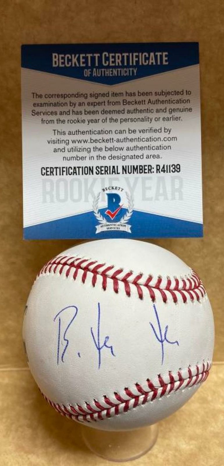 Professional Player Autographed Signed ROBERT PUASON OAKLAND A'S ROOKIE YEAR AUTO M.L. BASEBALL BECKETT R41139 