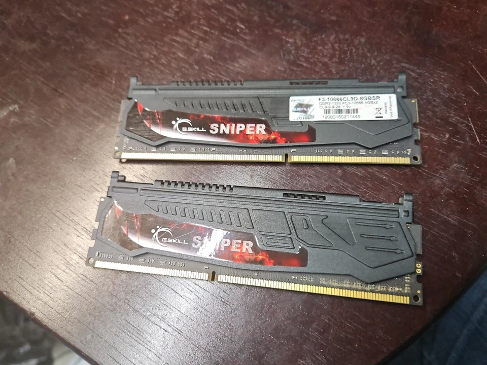 G. SKILL 8 GB UDIMM 1600 MHz PC3-14900 DDR3 SDRAM Memory (F3-14900CL9D-8GBSR) - Image 2 of 2