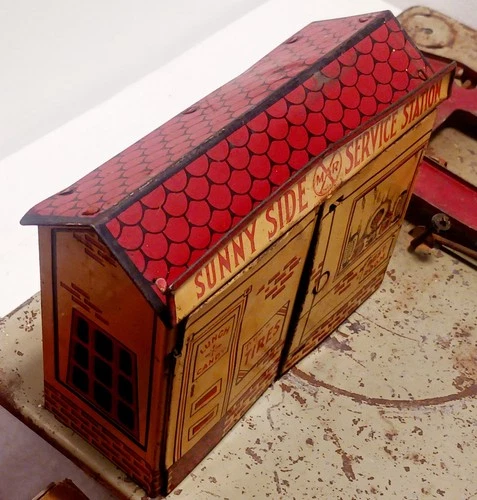 MARX Sunny Side Service Station,  Tin Litho , 1930s  Parts: Storage Shed