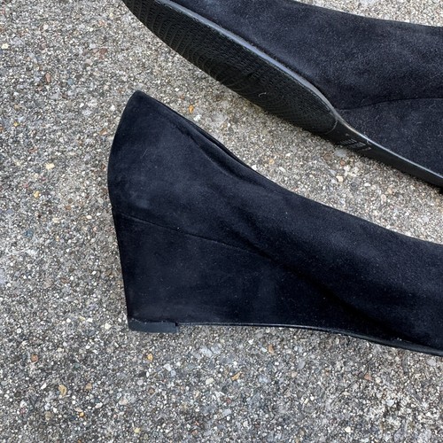 Stuart Weitzman Choke Up Pumps Women's 9 Black Suede Slip On Wedge Heel Shoes - Picture 2 of 8